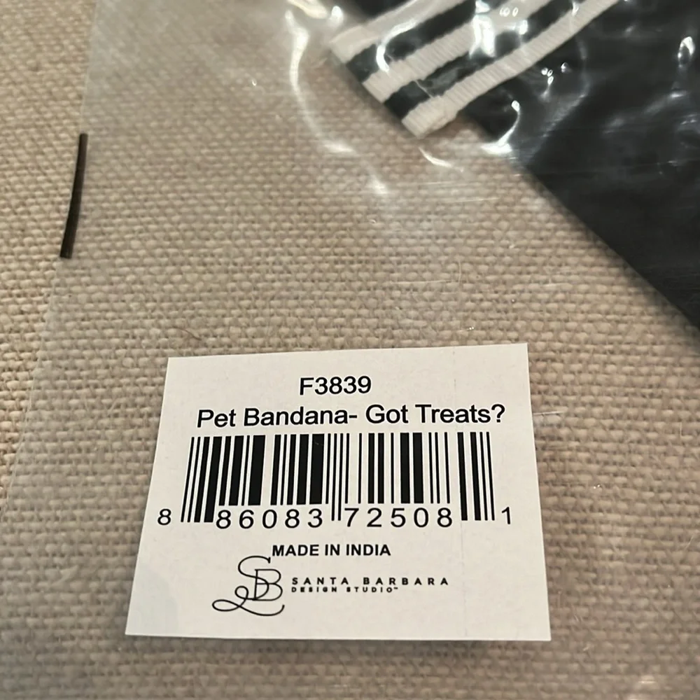 Pet Bandana - Got Treats?/NWT